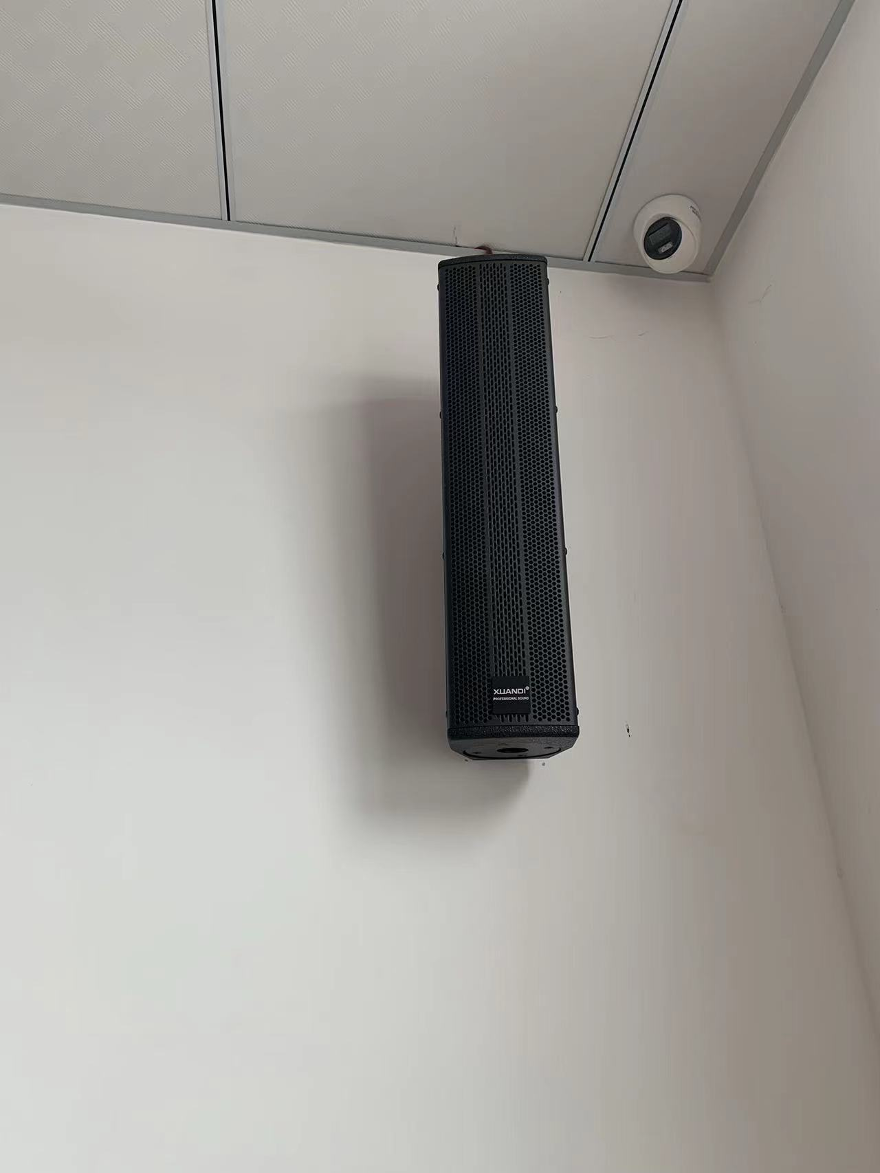 艾比森 A2725 室内 LED 全彩显示屏